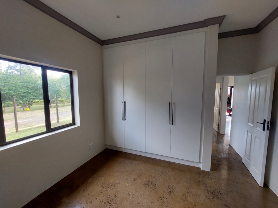 3 Bedroom Property for Sale in Crestholme KwaZulu-Natal