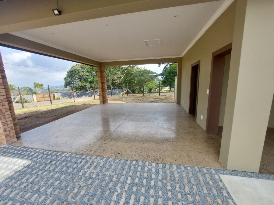 3 Bedroom Property for Sale in Crestholme KwaZulu-Natal