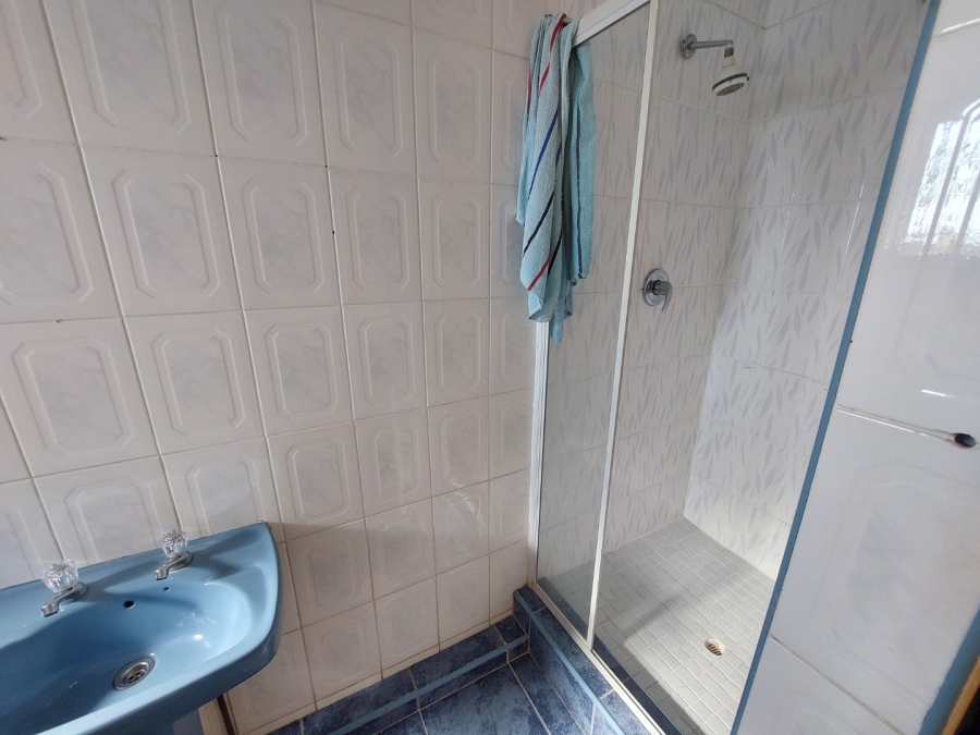 6 Bedroom Property for Sale in Silverglen KwaZulu-Natal