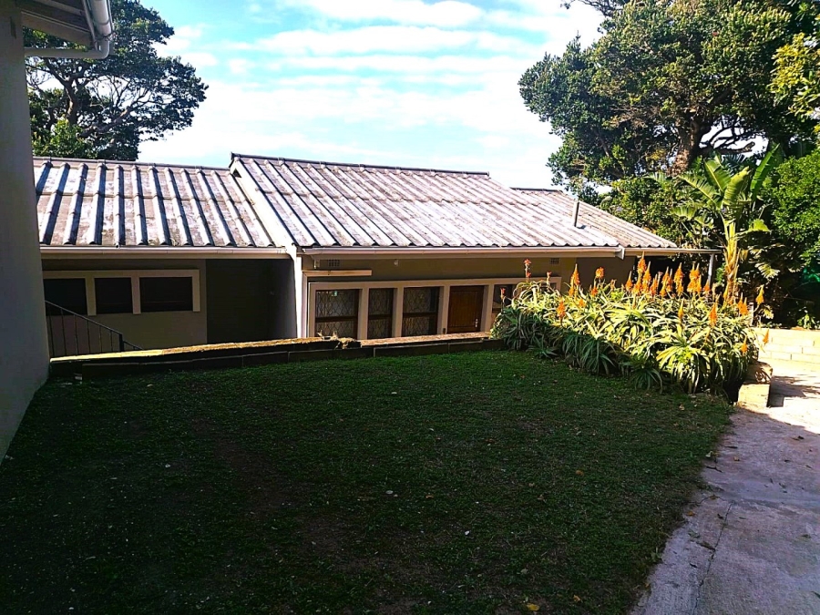 To Let 3 Bedroom Property for Rent in Umzumbe KwaZulu-Natal