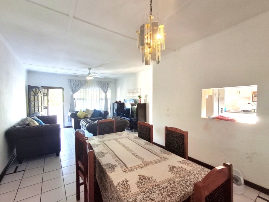 3 Bedroom Property for Sale in Port Edward KwaZulu-Natal