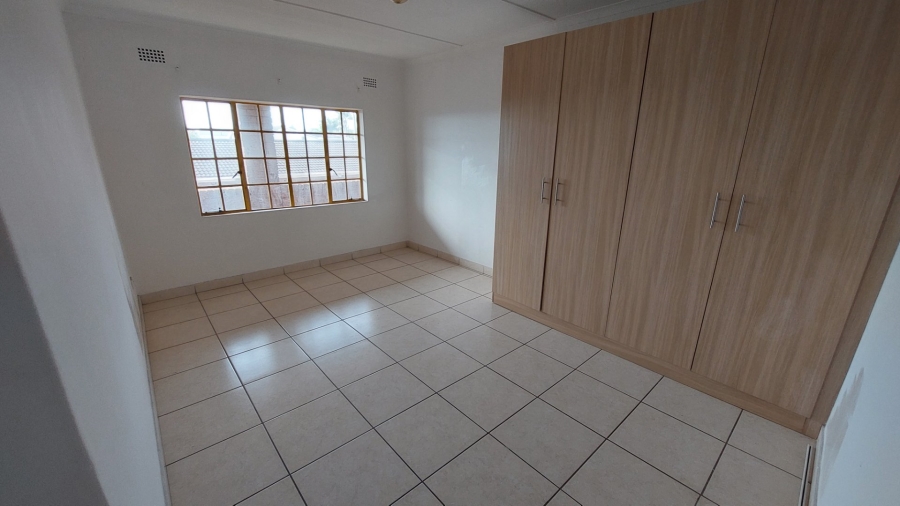 2 Bedroom Property for Sale in Kharwastan KwaZulu-Natal
