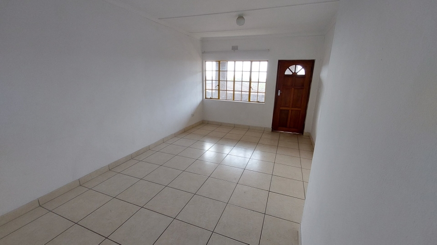 2 Bedroom Property for Sale in Kharwastan KwaZulu-Natal