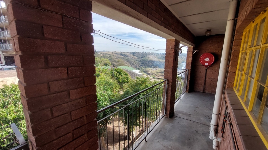 2 Bedroom Property for Sale in Kharwastan KwaZulu-Natal