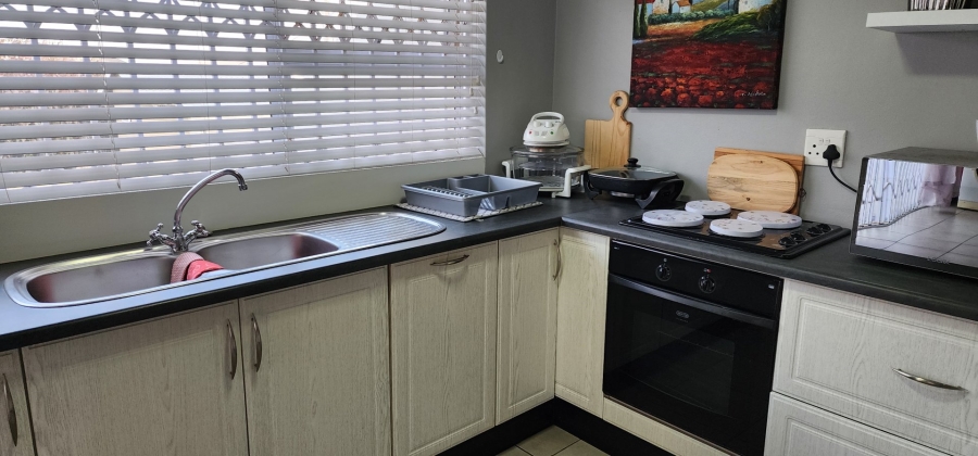 4 Bedroom Property for Sale in Uvongo KwaZulu-Natal