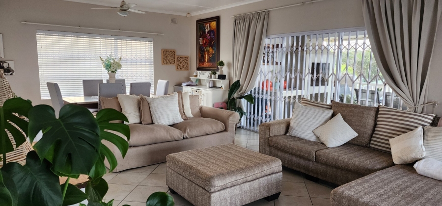 4 Bedroom Property for Sale in Uvongo KwaZulu-Natal
