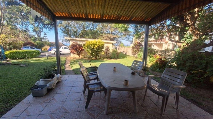 2 Bedroom Property for Sale in Umtentweni KwaZulu-Natal