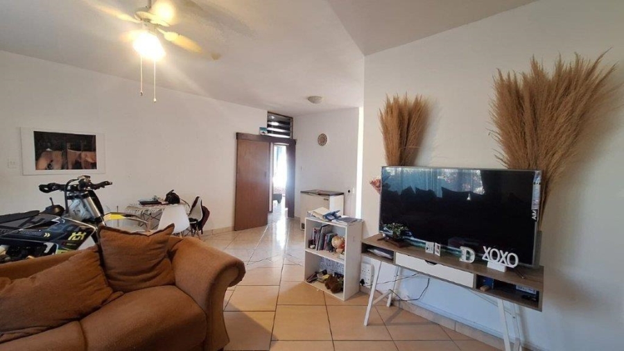 2 Bedroom Property for Sale in Umtentweni KwaZulu-Natal