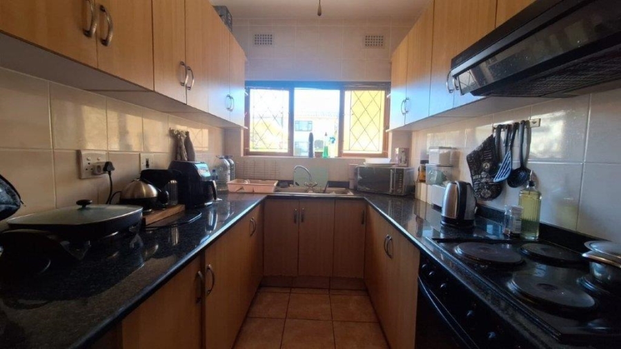 2 Bedroom Property for Sale in Umtentweni KwaZulu-Natal