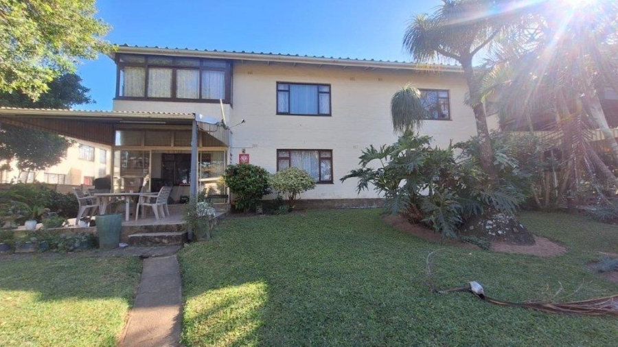 2 Bedroom Property for Sale in Umtentweni KwaZulu-Natal