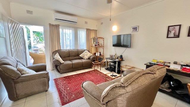 3 Bedroom Property for Sale in St Michaels On Sea KwaZulu-Natal