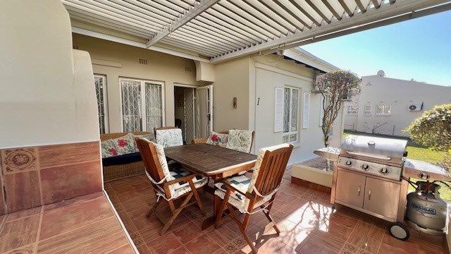 3 Bedroom Property for Sale in St Michaels On Sea KwaZulu-Natal