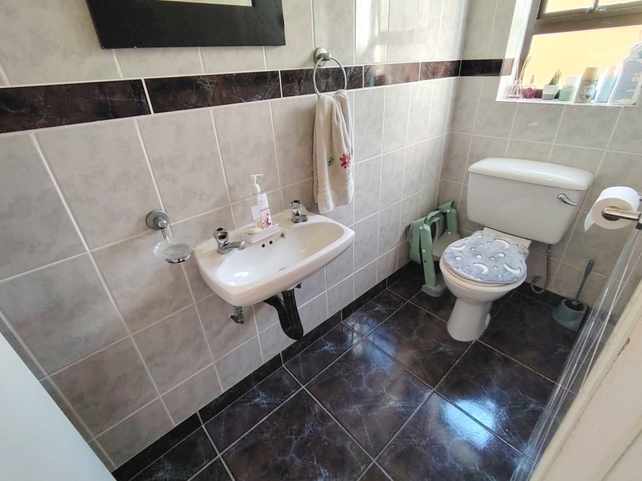 3 Bedroom Property for Sale in Shelly Beach KwaZulu-Natal