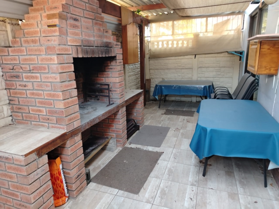 3 Bedroom Property for Sale in Uvongo Beach KwaZulu-Natal