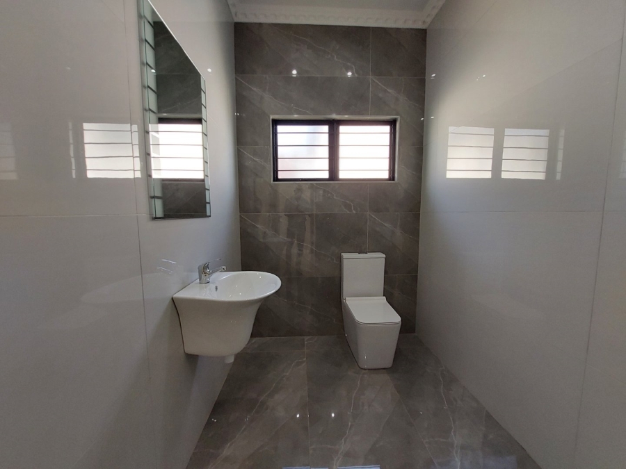 3 Bedroom Property for Sale in Townview KwaZulu-Natal