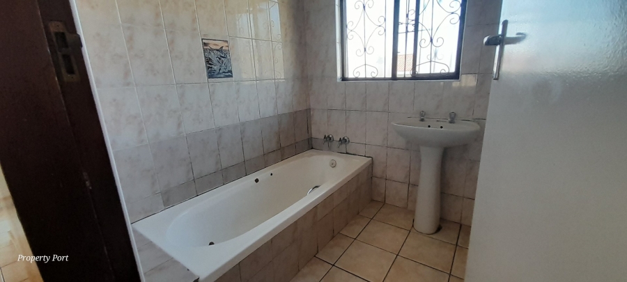 3 Bedroom Property for Sale in Margate KwaZulu-Natal