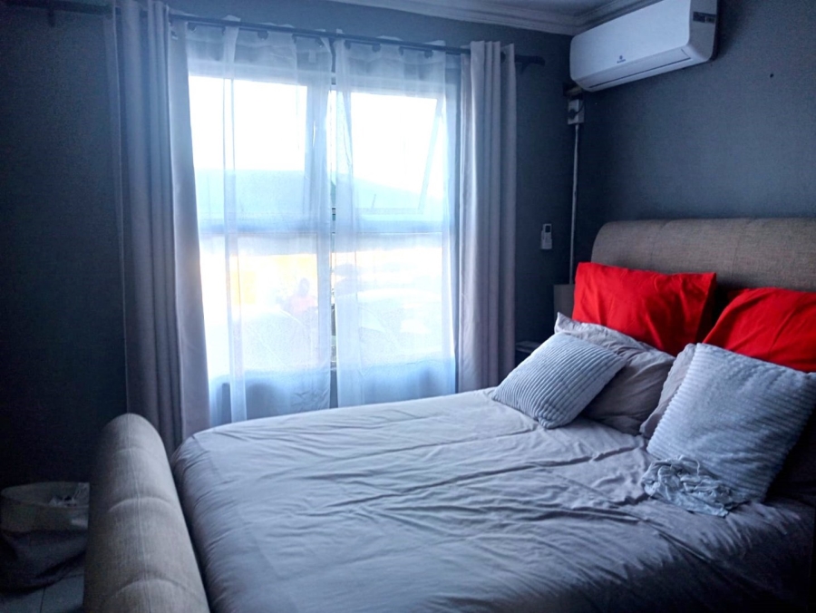 2 Bedroom Property for Sale in Sherwood KwaZulu-Natal