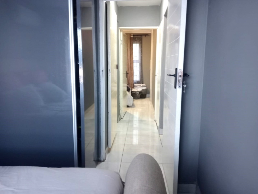 2 Bedroom Property for Sale in Sherwood KwaZulu-Natal