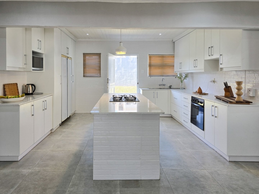 4 Bedroom Property for Sale in Shelly Beach KwaZulu-Natal