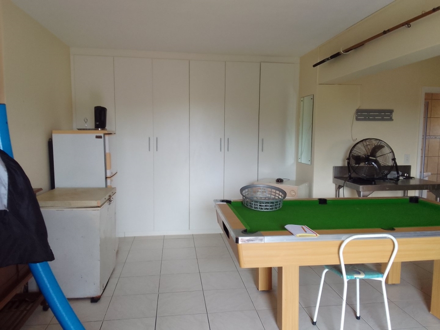 3 Bedroom Property for Sale in Hibberdene KwaZulu-Natal