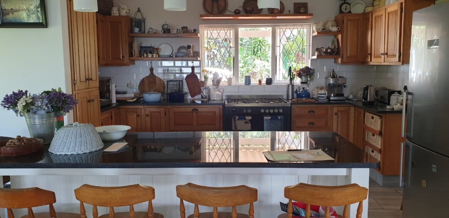5 Bedroom Property for Sale in Southport KwaZulu-Natal