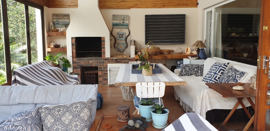 5 Bedroom Property for Sale in Southport KwaZulu-Natal