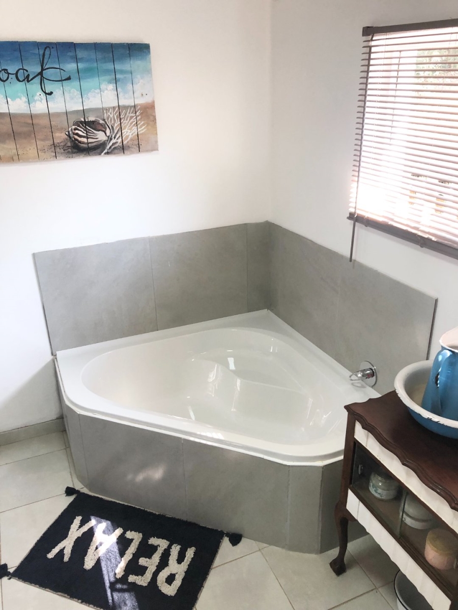 4 Bedroom Property for Sale in Sunwich Port KwaZulu-Natal