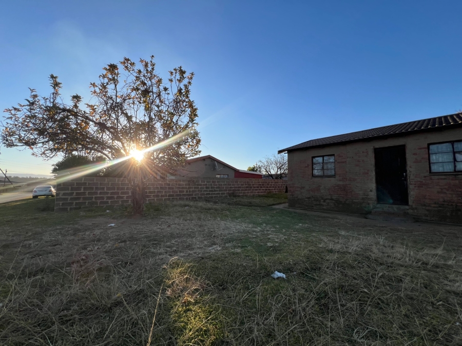  Bedroom Property for Sale in Madadeni A KwaZulu-Natal