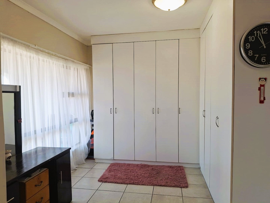 4 Bedroom Property for Sale in Uvongo KwaZulu-Natal
