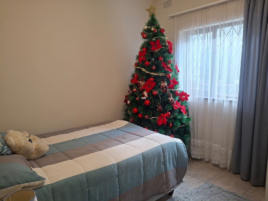 4 Bedroom Property for Sale in Uvongo KwaZulu-Natal
