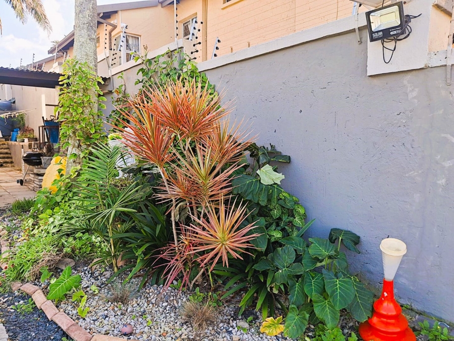 4 Bedroom Property for Sale in Uvongo KwaZulu-Natal