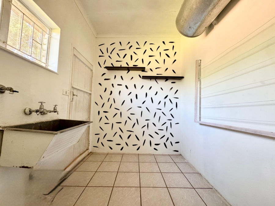 4 Bedroom Property for Sale in Sunnyridge KwaZulu-Natal