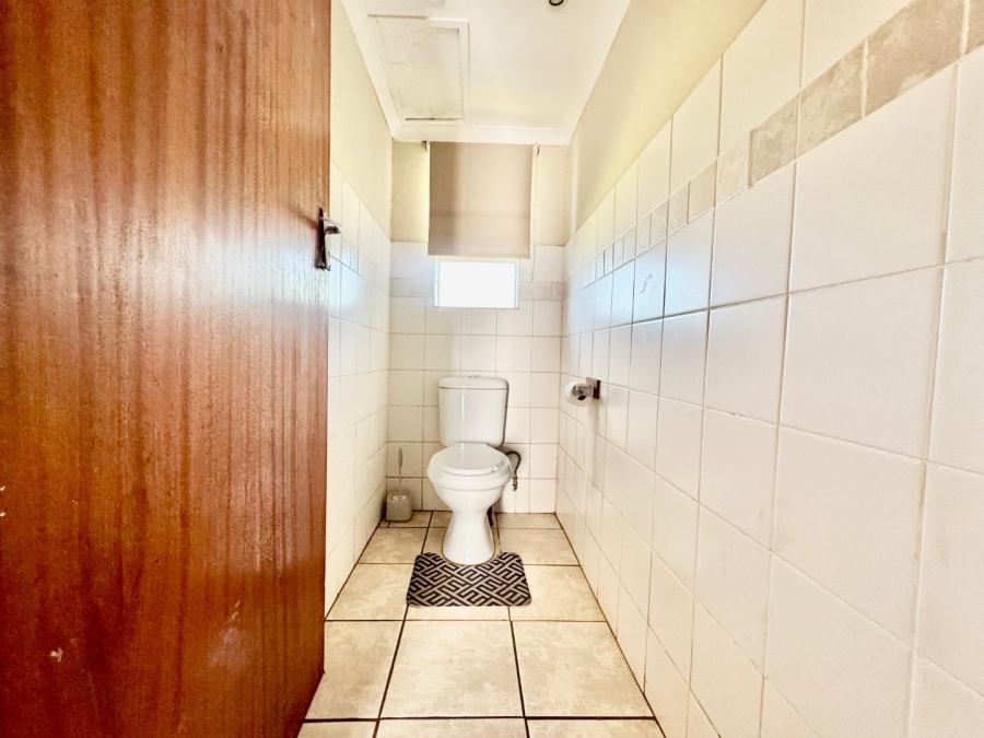 4 Bedroom Property for Sale in Sunnyridge KwaZulu-Natal