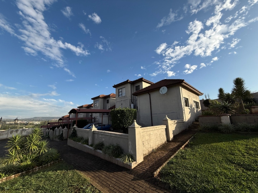  Bedroom Property for Sale in Amiel Park KwaZulu-Natal