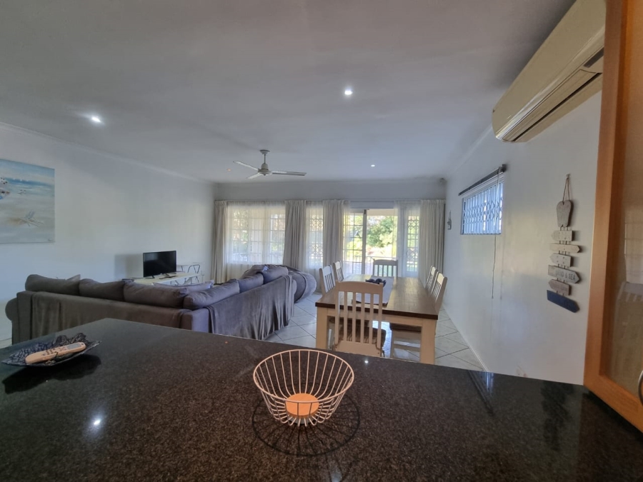 3 Bedroom Property for Sale in Umtentweni KwaZulu-Natal