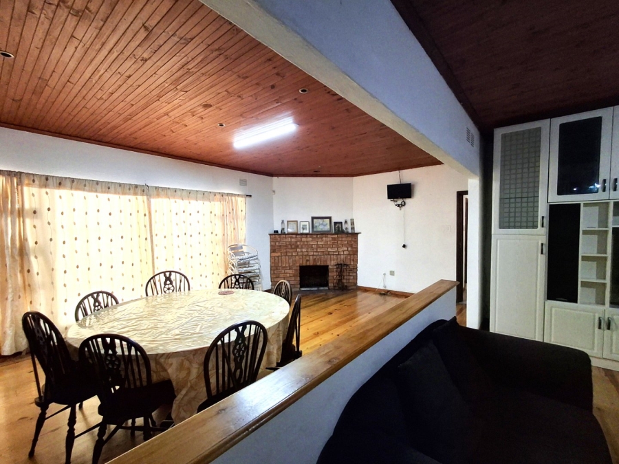 7 Bedroom Property for Sale in Port Edward KwaZulu-Natal