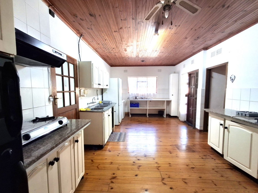 7 Bedroom Property for Sale in Port Edward KwaZulu-Natal