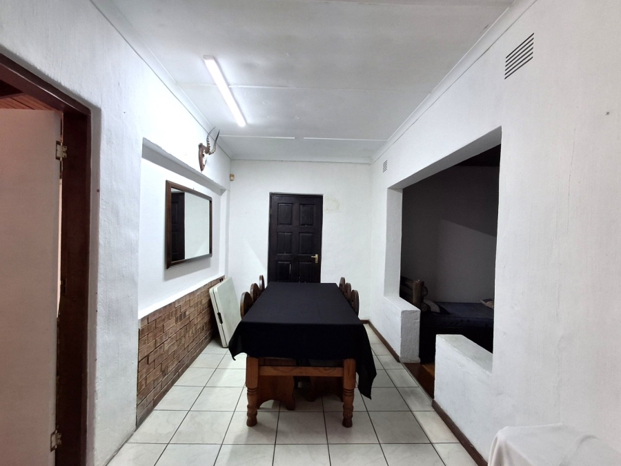 7 Bedroom Property for Sale in Port Edward KwaZulu-Natal