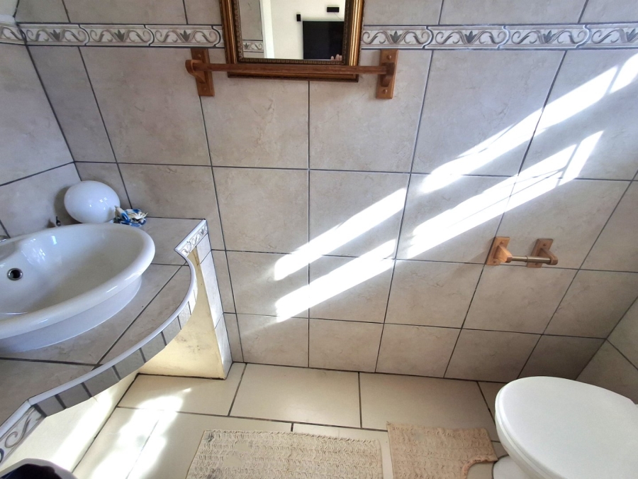 7 Bedroom Property for Sale in Port Edward KwaZulu-Natal