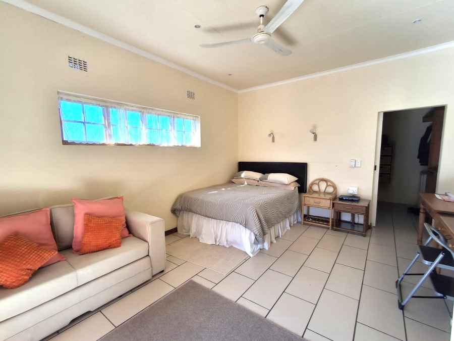 7 Bedroom Property for Sale in Port Edward KwaZulu-Natal