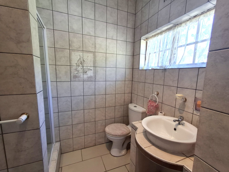 7 Bedroom Property for Sale in Port Edward KwaZulu-Natal