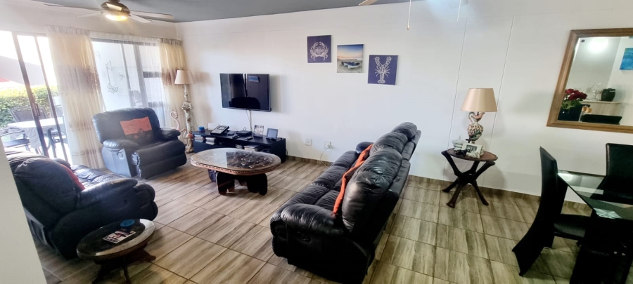 3 Bedroom Property for Sale in Uvongo Beach KwaZulu-Natal
