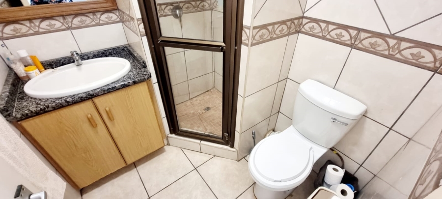 3 Bedroom Property for Sale in Uvongo Beach KwaZulu-Natal