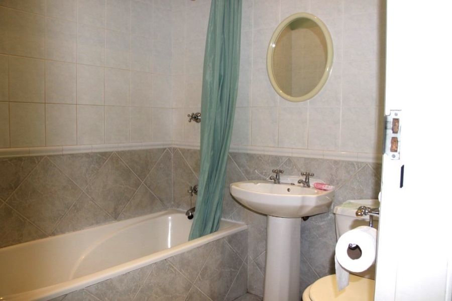 8 Bedroom Property for Sale in St Michaels On Sea KwaZulu-Natal
