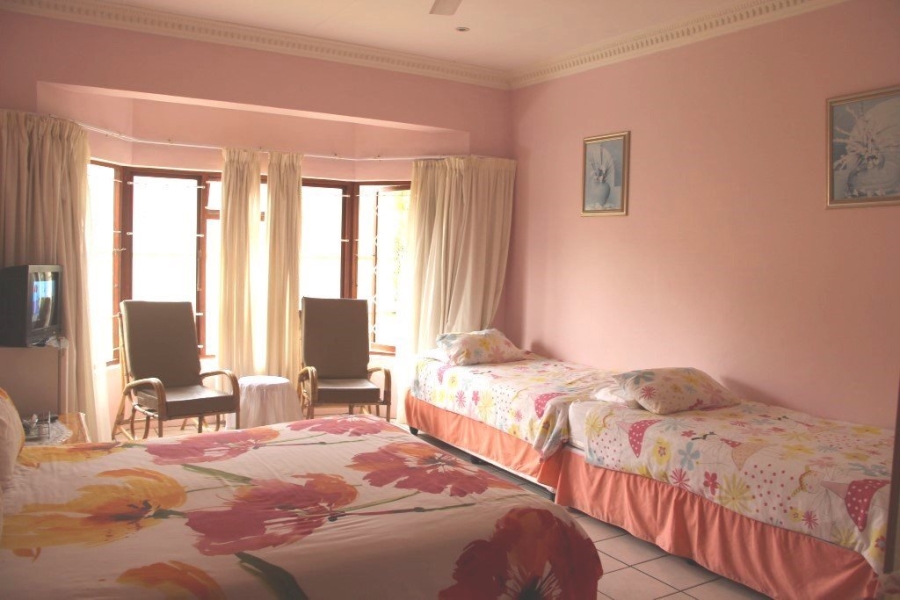 8 Bedroom Property for Sale in St Michaels On Sea KwaZulu-Natal