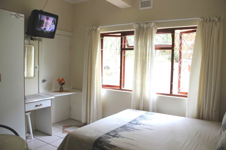 8 Bedroom Property for Sale in St Michaels On Sea KwaZulu-Natal