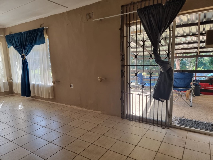 3 Bedroom Property for Sale in Sea Park KwaZulu-Natal