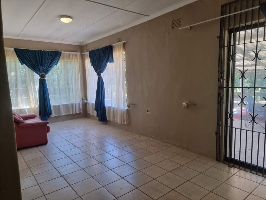 3 Bedroom Property for Sale in Sea Park KwaZulu-Natal
