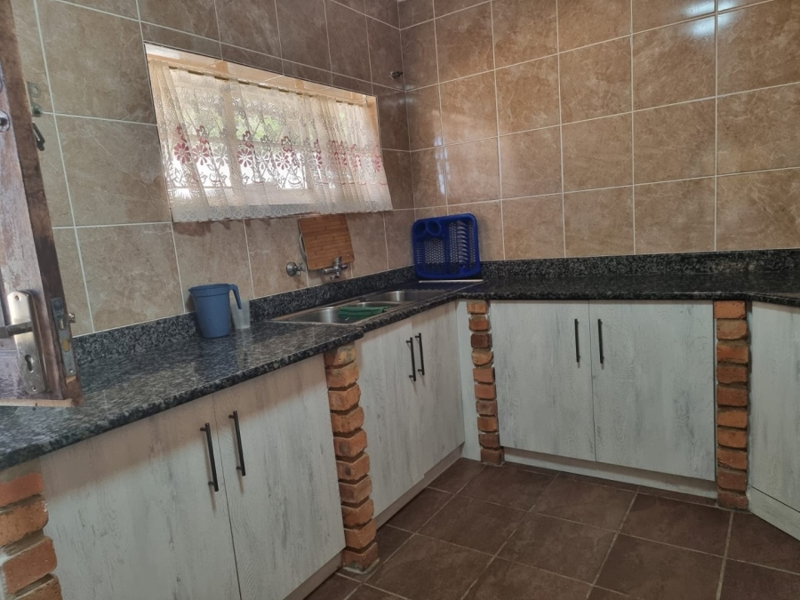 3 Bedroom Property for Sale in Sea Park KwaZulu-Natal