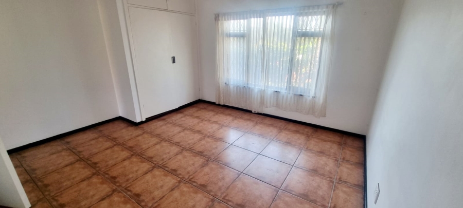 2 Bedroom Property for Sale in St Michaels On Sea KwaZulu-Natal
